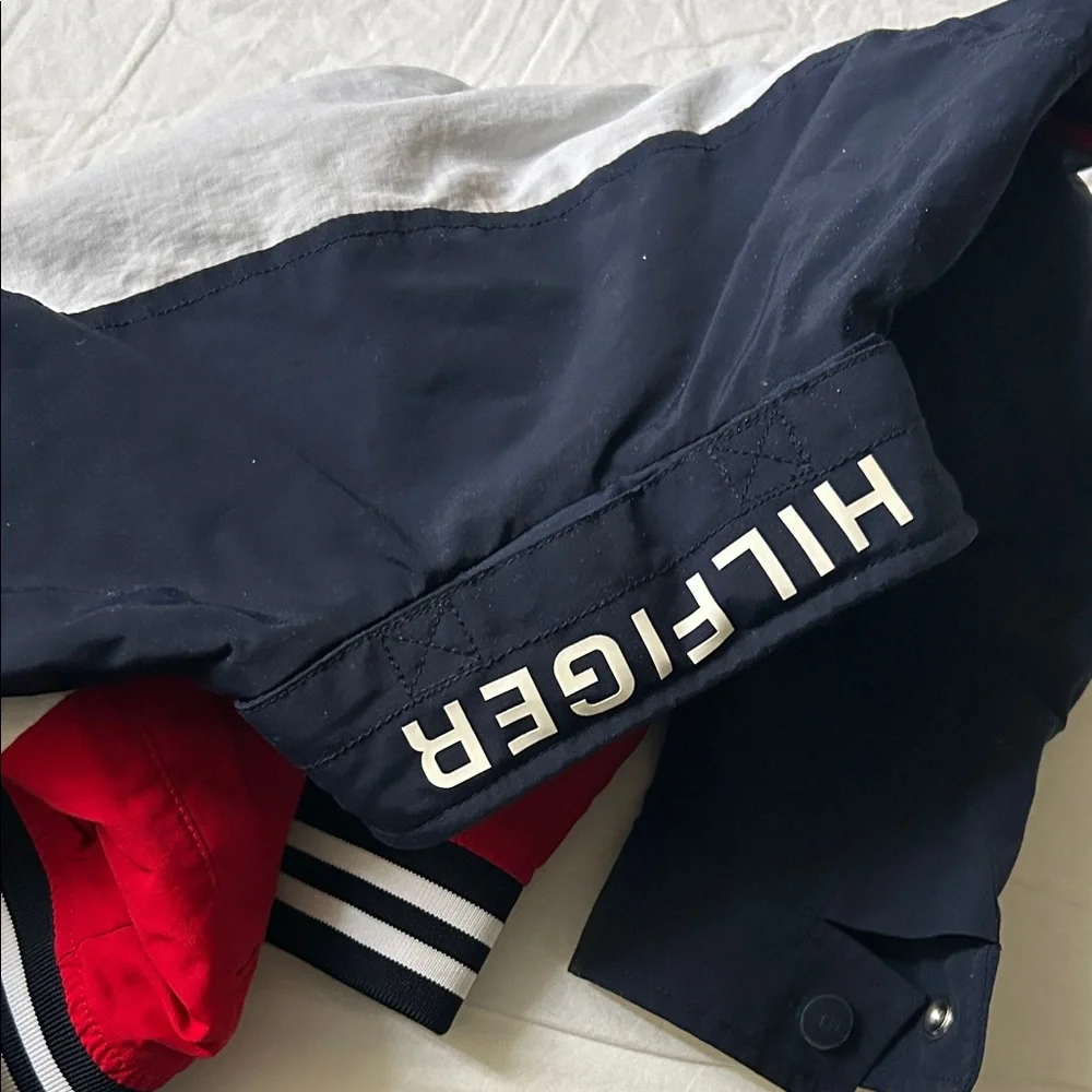 4T  Tommy Hilfiger Kids- Navy, White, Red - Picture 6 of 6
